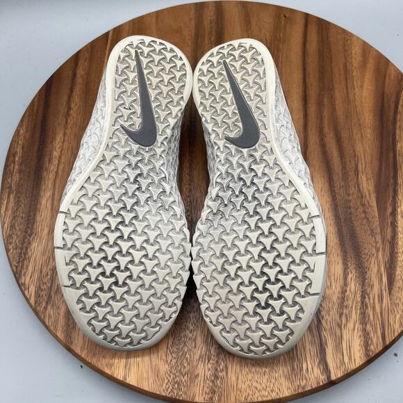 Nike Metcon 3 Shoes Womens 9 Gray Solar Red Pink Training Gym Comfort Workout - Picture 7 of 8